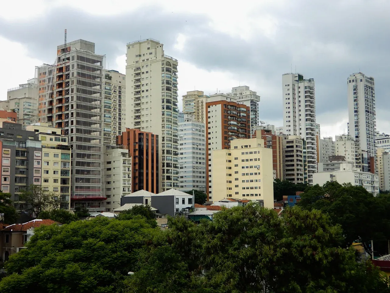 Construção civil refaz estimativas e volta a prever crescimento de 4% em 2021