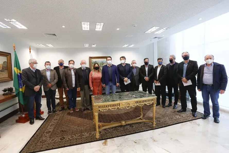 Sinduscon e lideranças do setor produtivo participam de encontro com Governador; na pauta o desenvolvimento de Londrina
