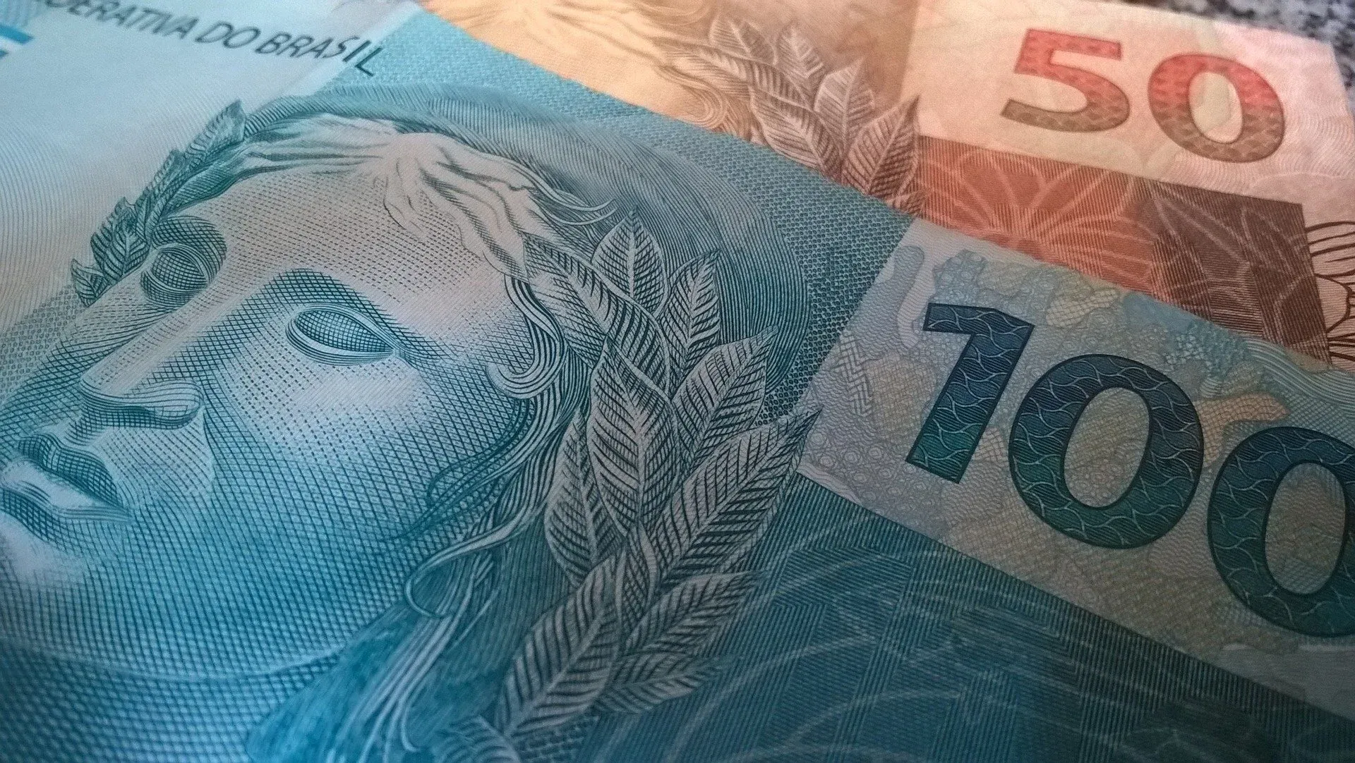 Mercado financeiro eleva previsão de crescimento do PIB para 4,36%