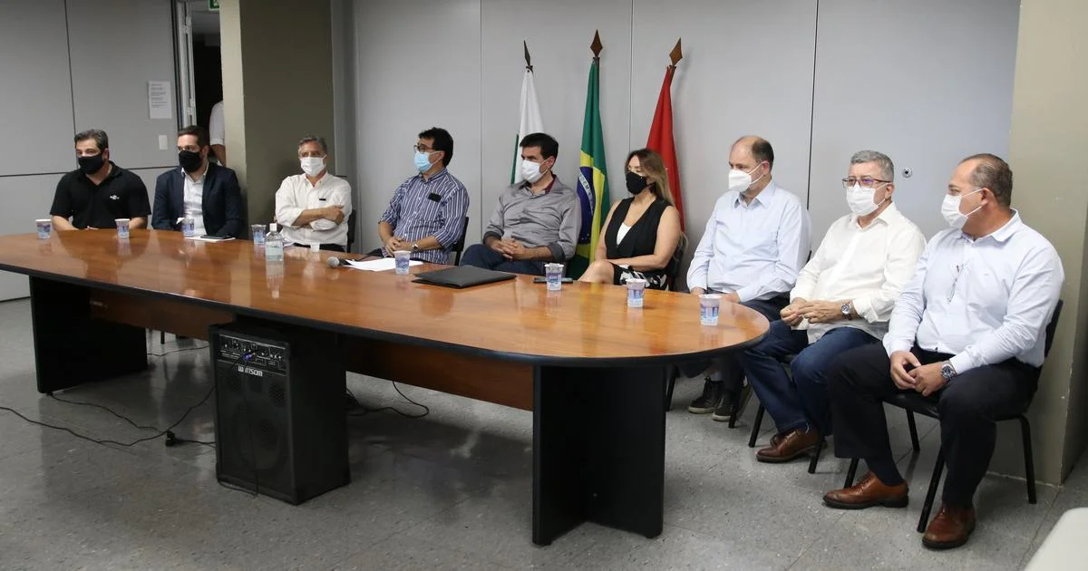 Presidente do Sinduscon assina Pacto pelo Desenvolvimento de Londrina