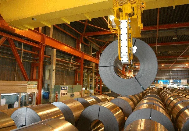 84% das empresas pesquisadas dizem que estão desabastecidas de aço, aponta CBIC