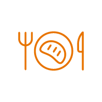 Es gibt eine eigene Küche in jeder Wohnung.