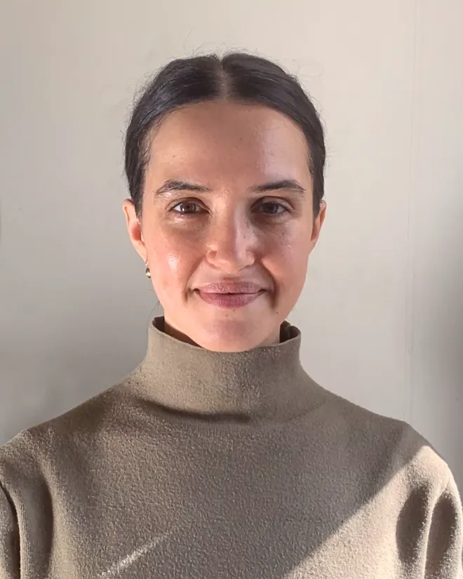 Dr Carmen Nicoara 