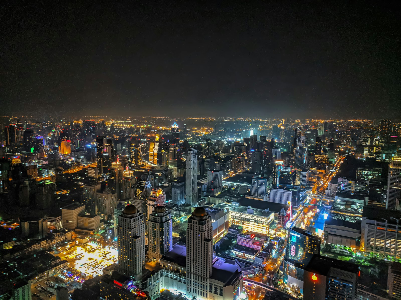 X Twitter header size 2026 banner preview cityscape background