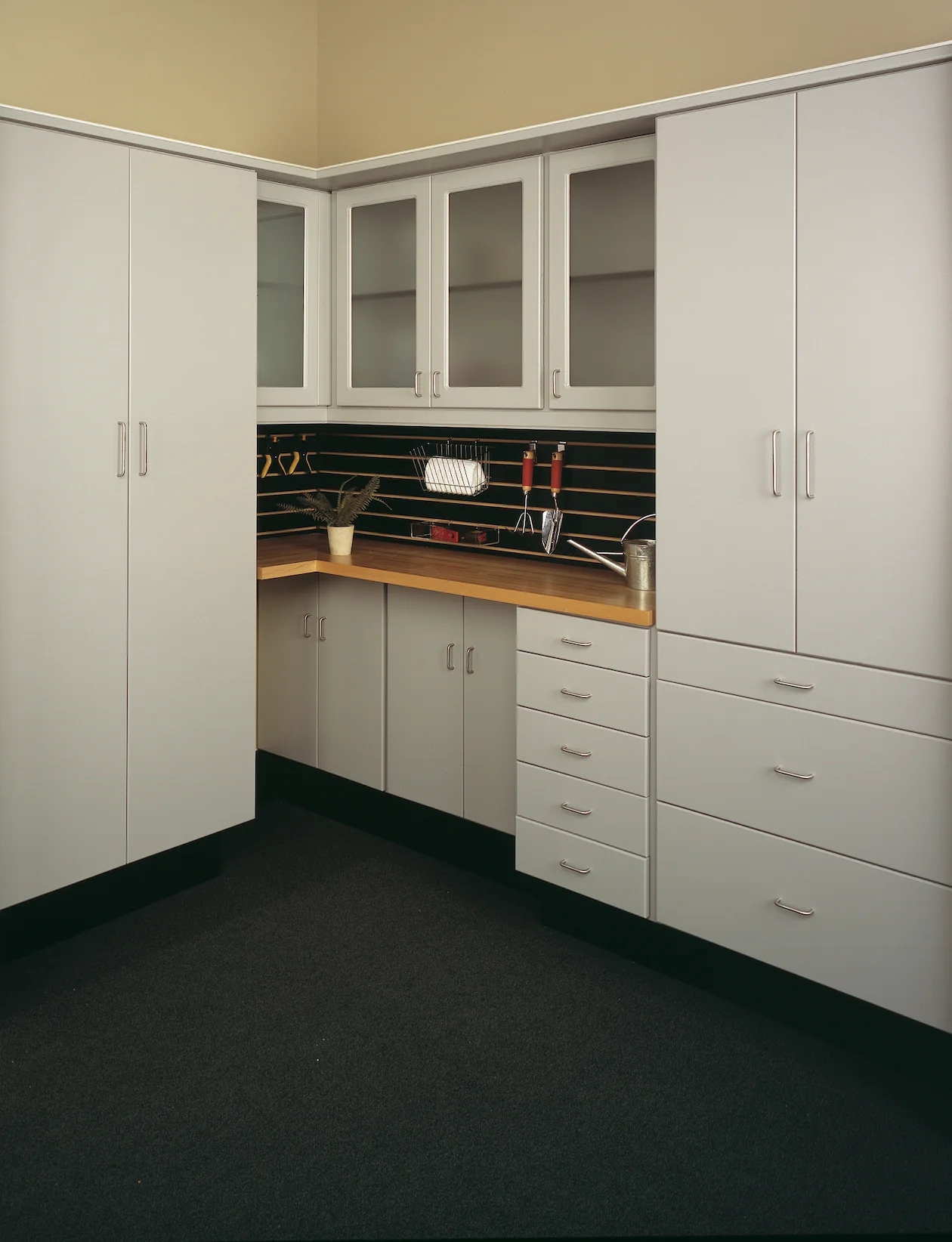 garage cabinets storage