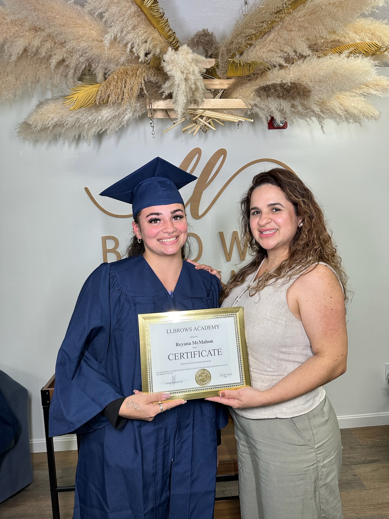 LL Brows Academy student training and certificates