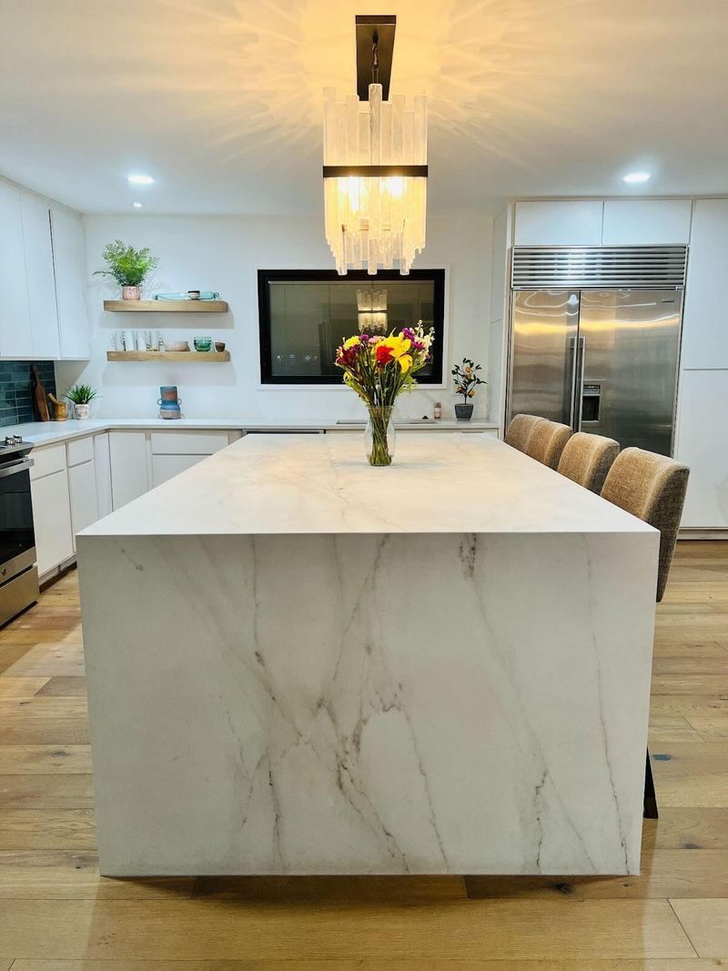 65f0a7900d3f078a6050abca_Castle%20Flooring%20Main%20Image%20of%20Countertops-p-800.jpeg
