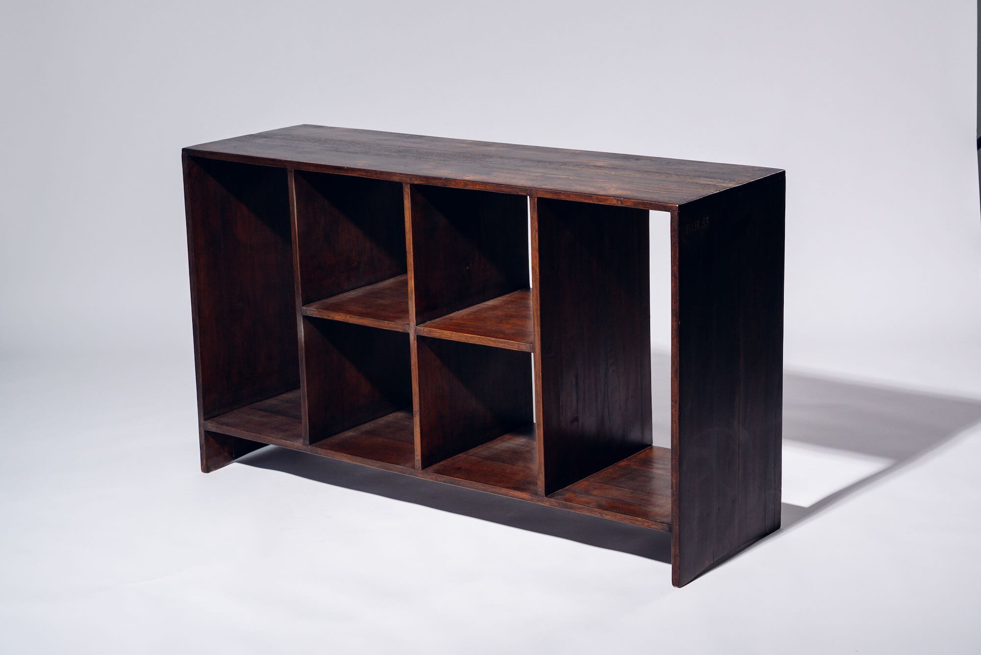 6-Hole File Rack