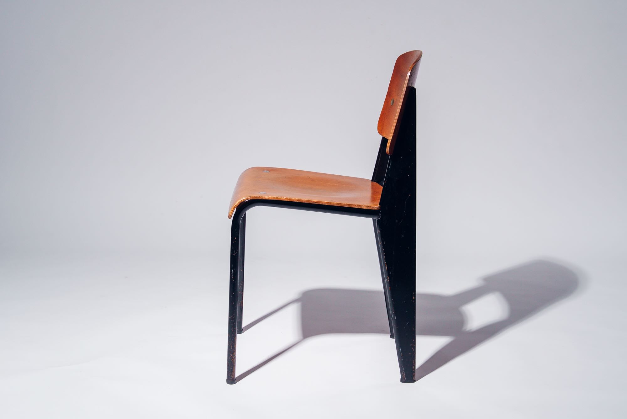 n°305 Standard Chair "Black"