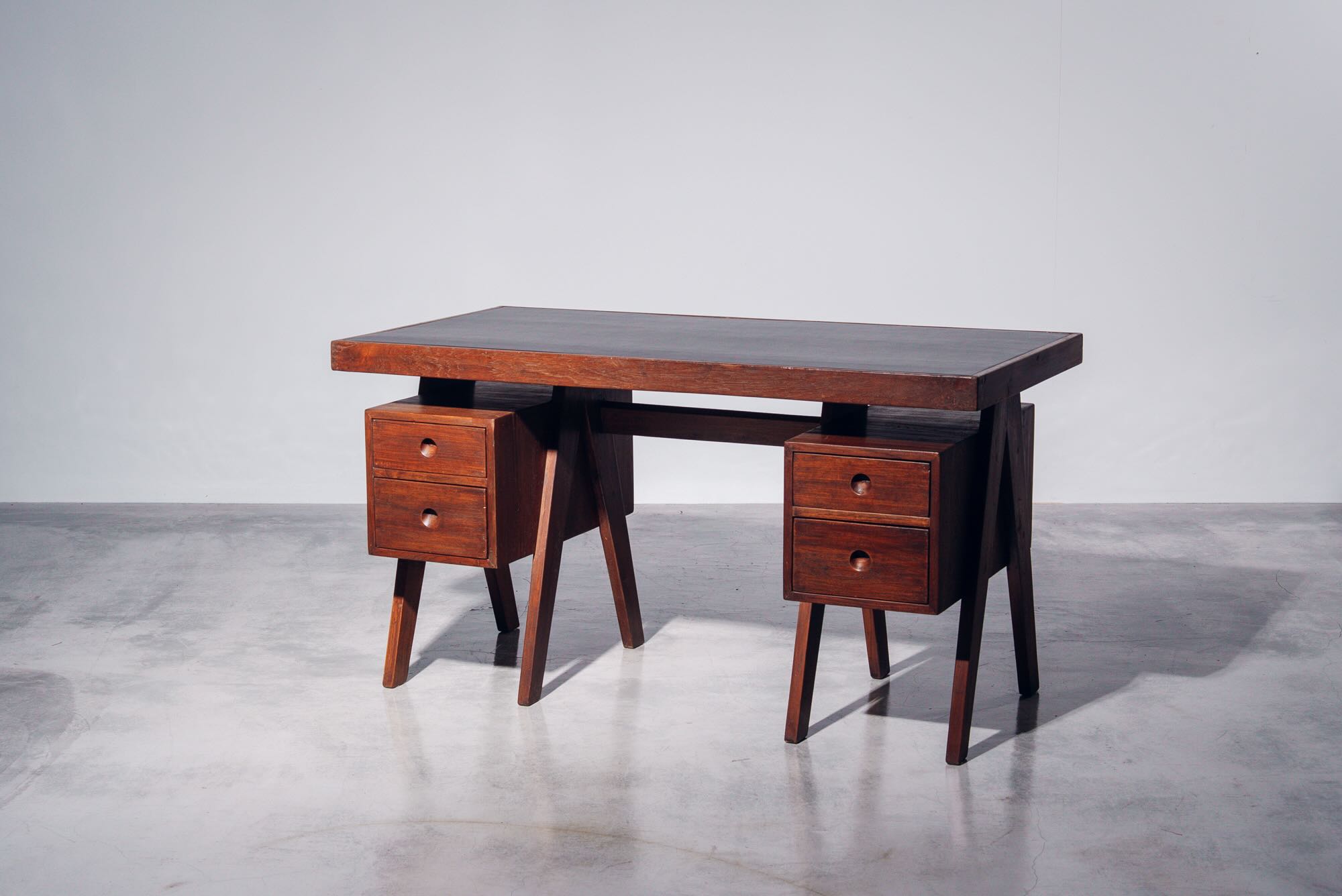 Wooden Desk With 8 Legs & 4 Drawer