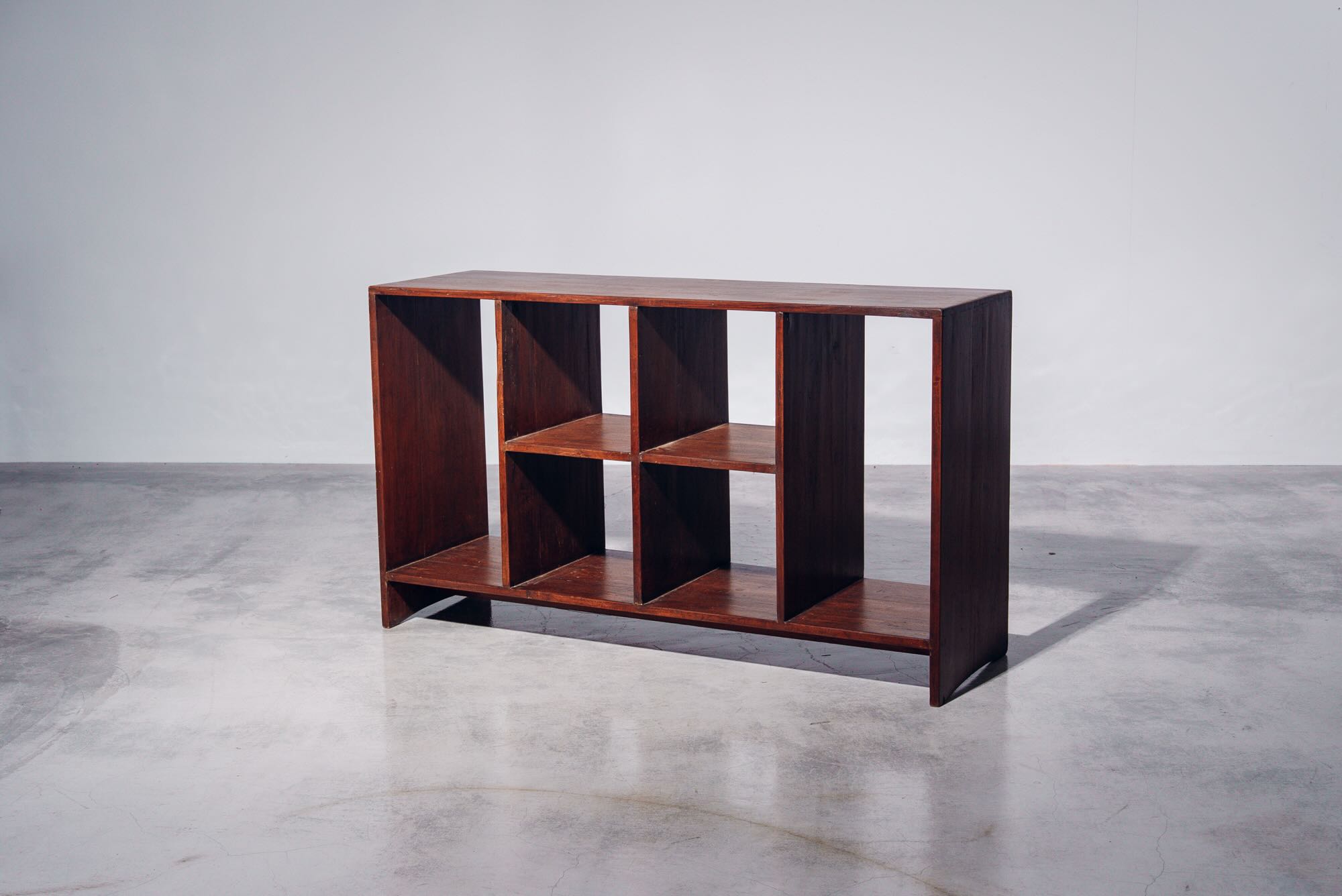 6-Hole File Rack