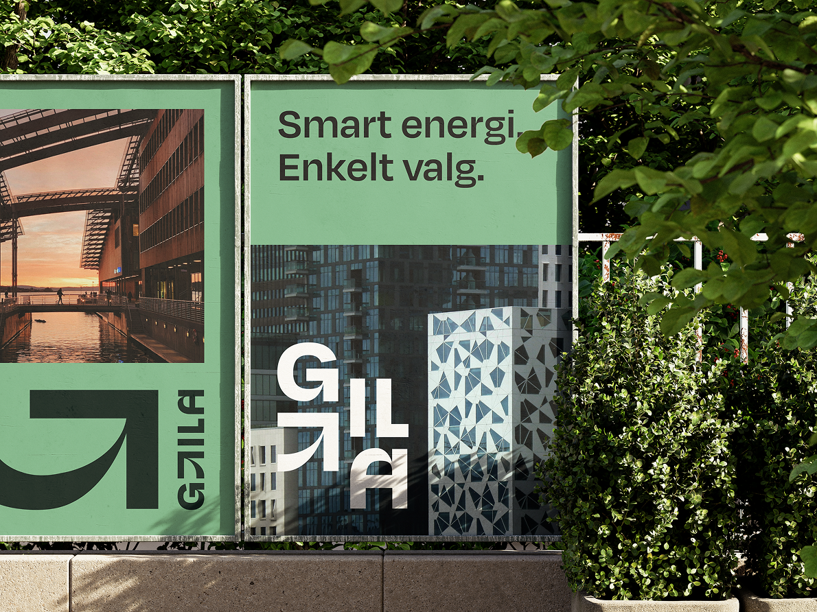 To plakater med bilde av bygninger, logo og teksten "Smart energi. Enkelt valg."