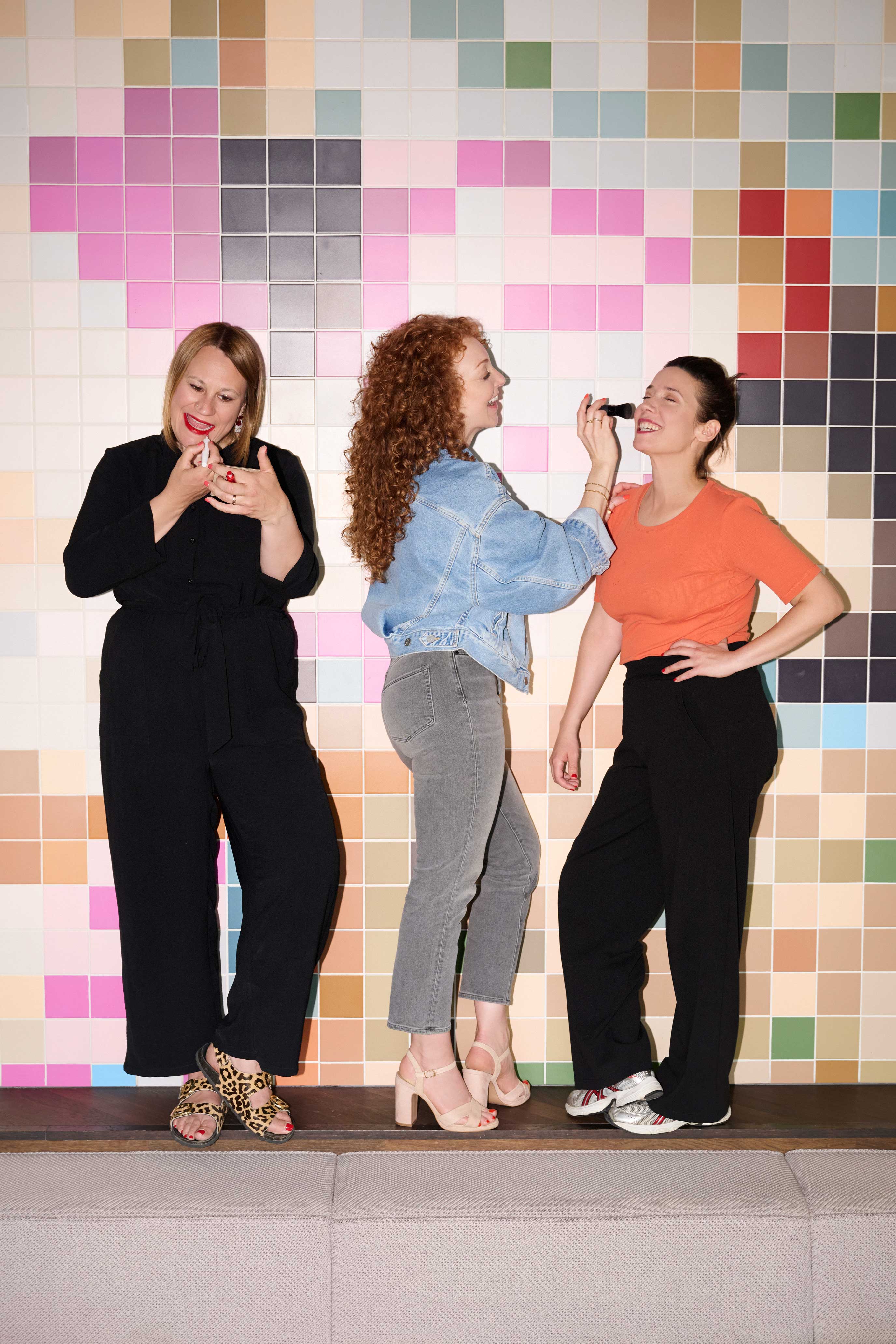 Multiple Campaign's for the Podcast Zivadiliring by Mirjam Kluka