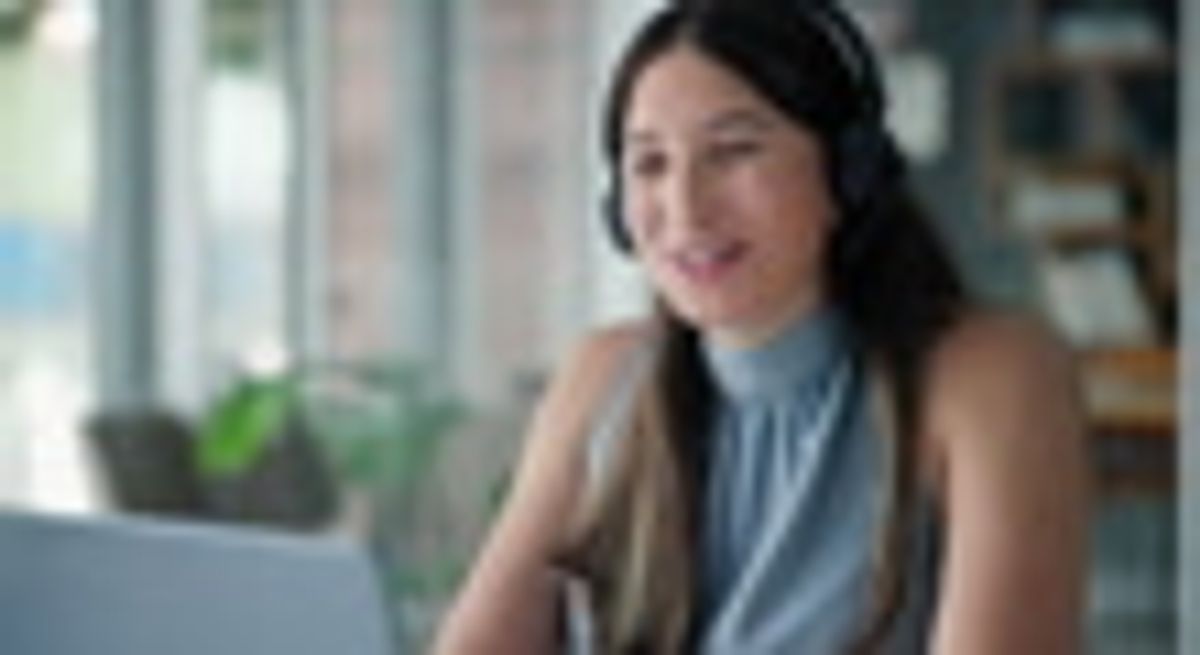 Streamlining the Sales Process with AI Chatbots