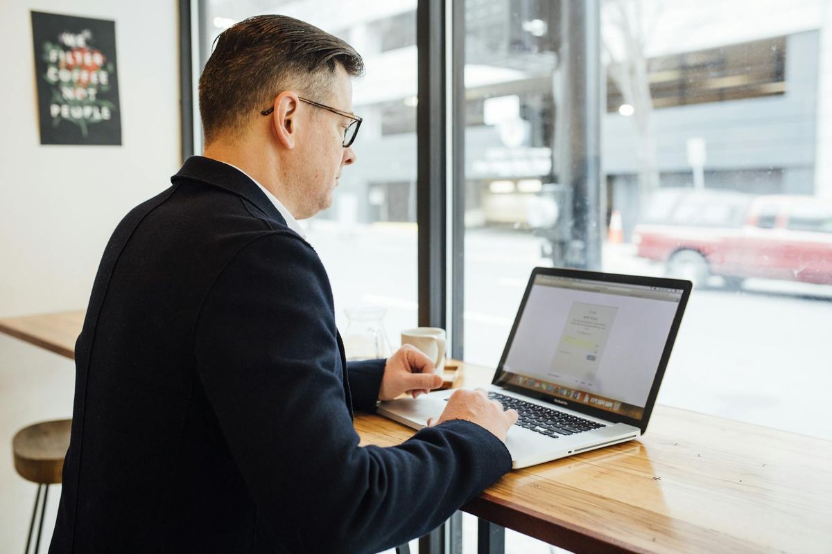 Leveraging AI for Enhanced Sales Performance