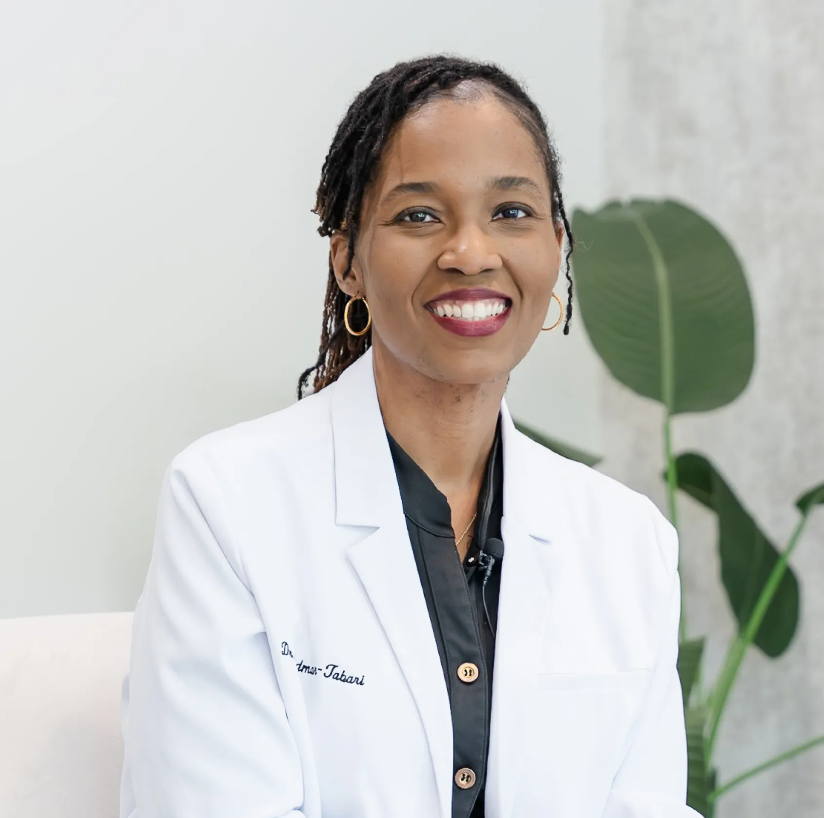 Dr. Ashlee Goodman-Tabari At A-Z Dental Art Studio