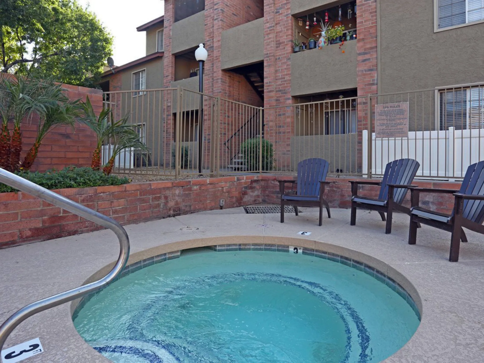 Spa and hot tub at Morgan Park.