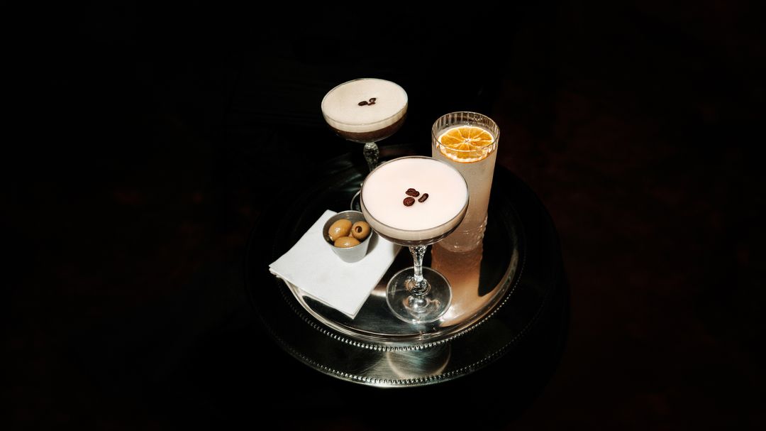 Tecán serves on a tray
