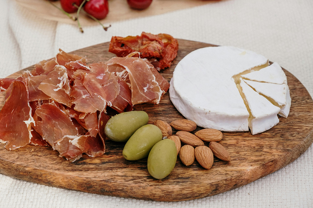 How to Build the Perfect Italian Charcuterie Board