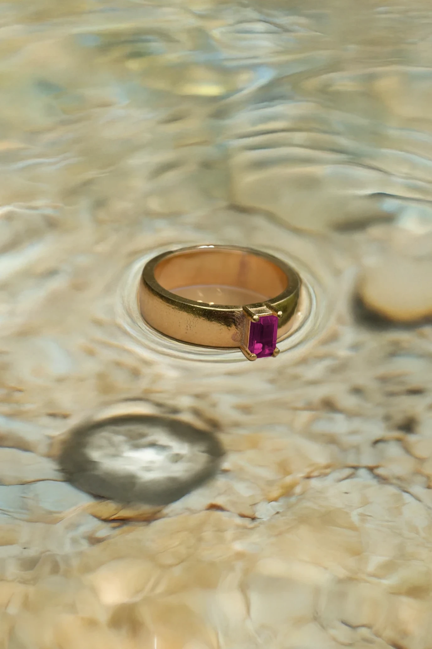 Union Ring . Vermeil