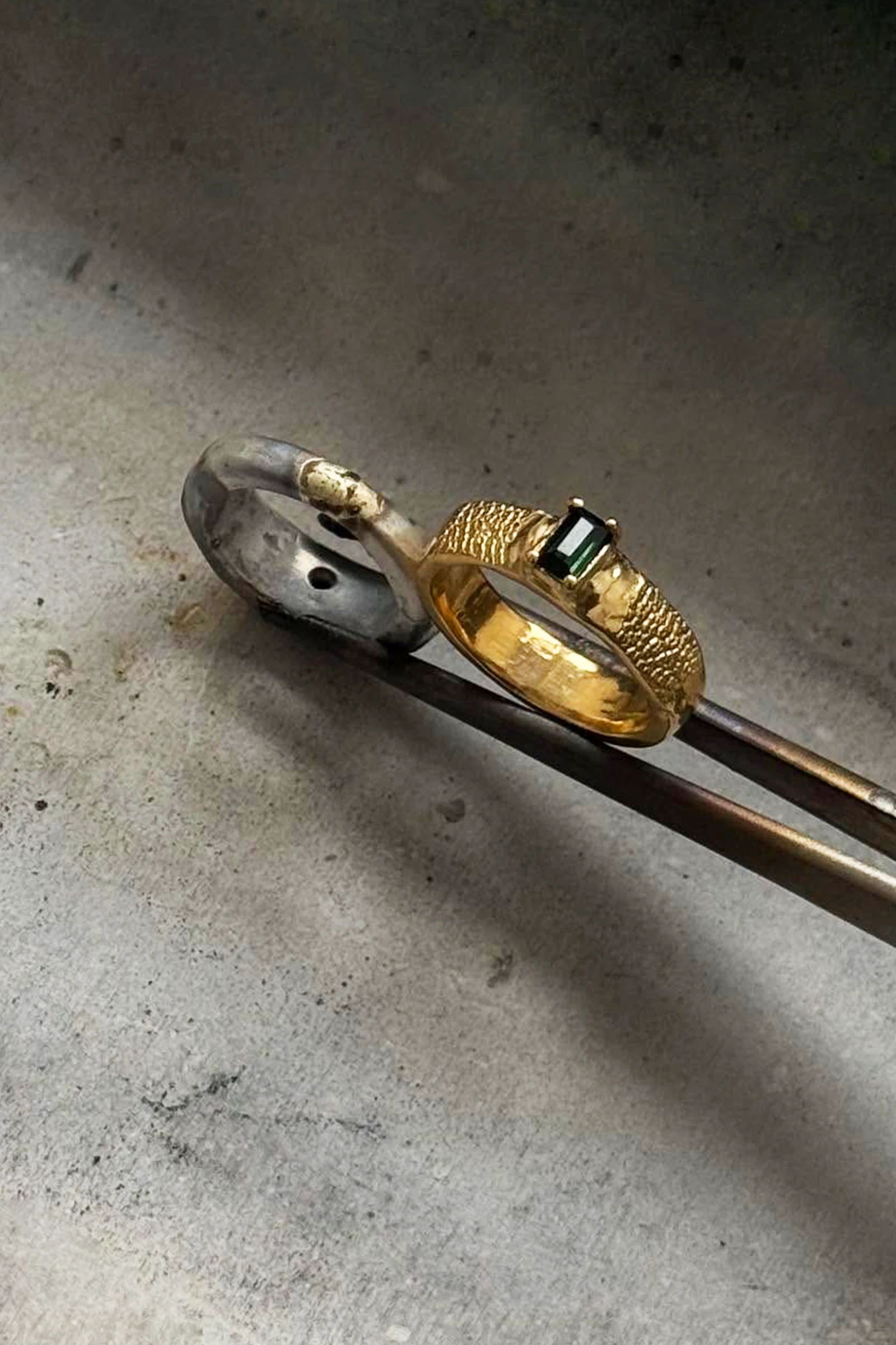 Union Ring . Vermeil