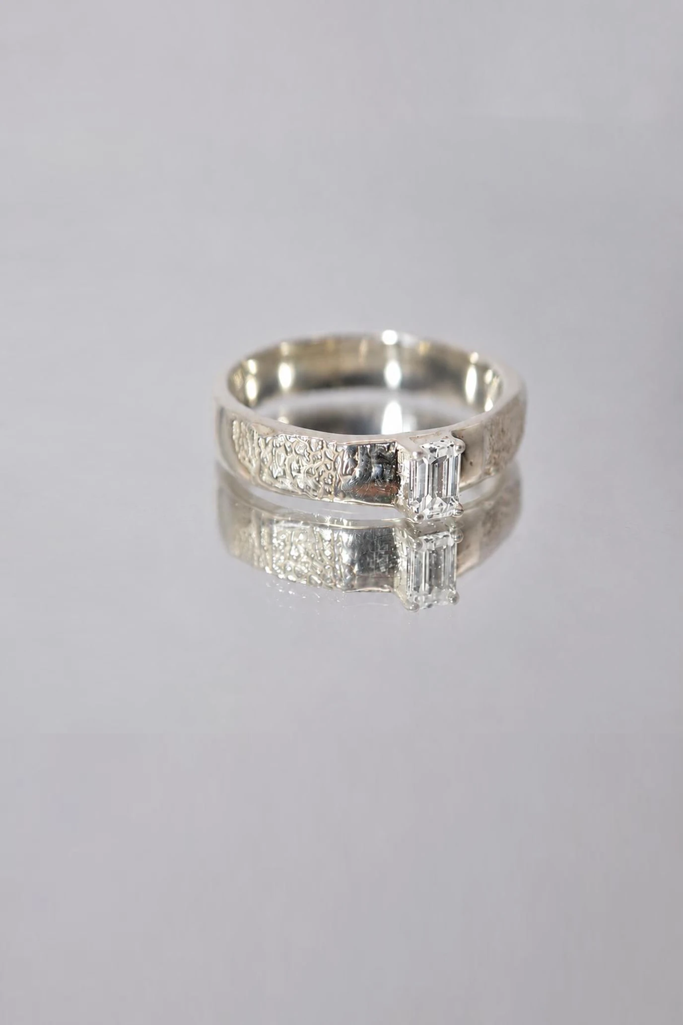Union Ring . Silver