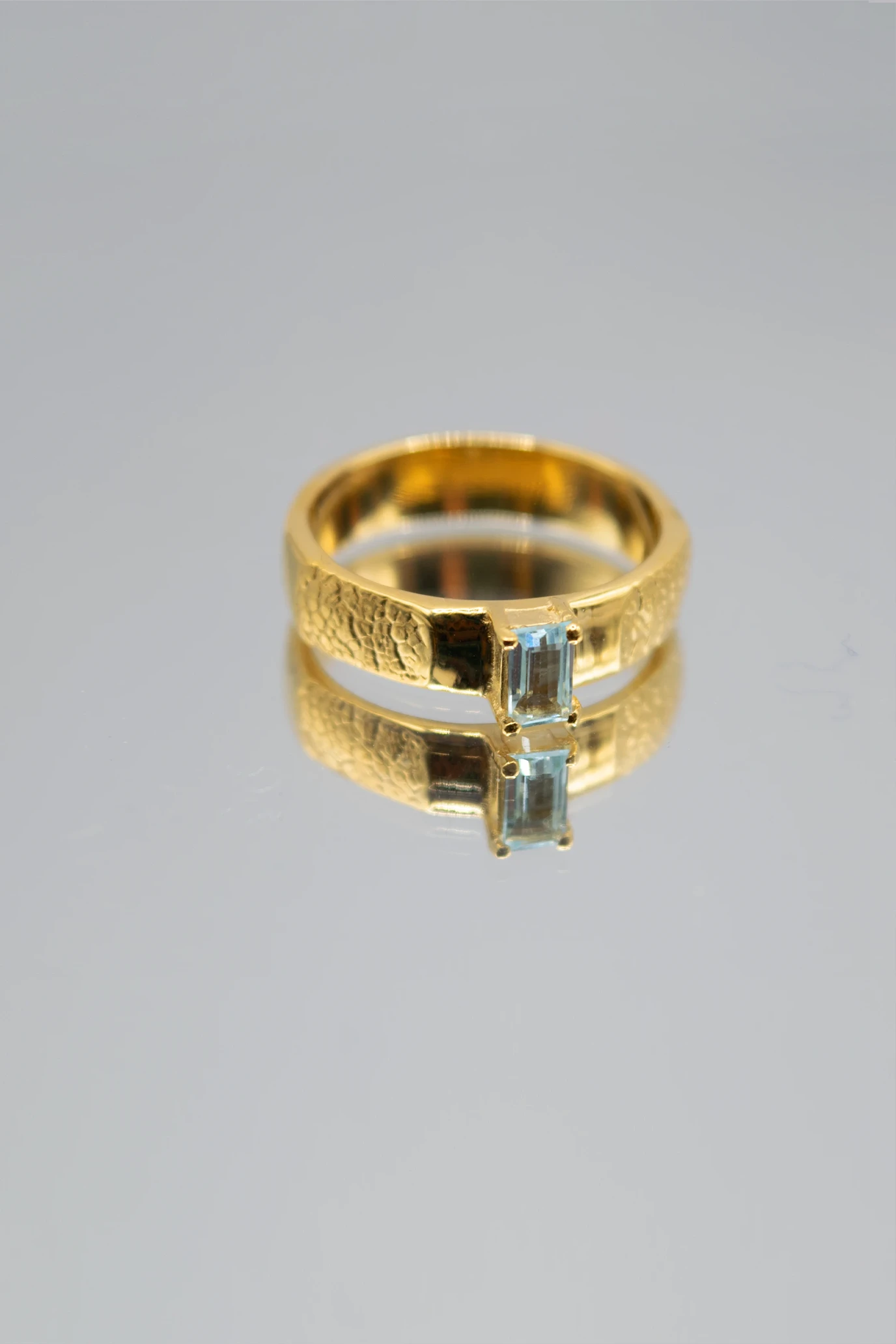 Union Ring . Vermeil
