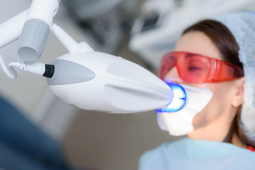 albirea dintilor aparatura moderna artdentalstudio satu mare