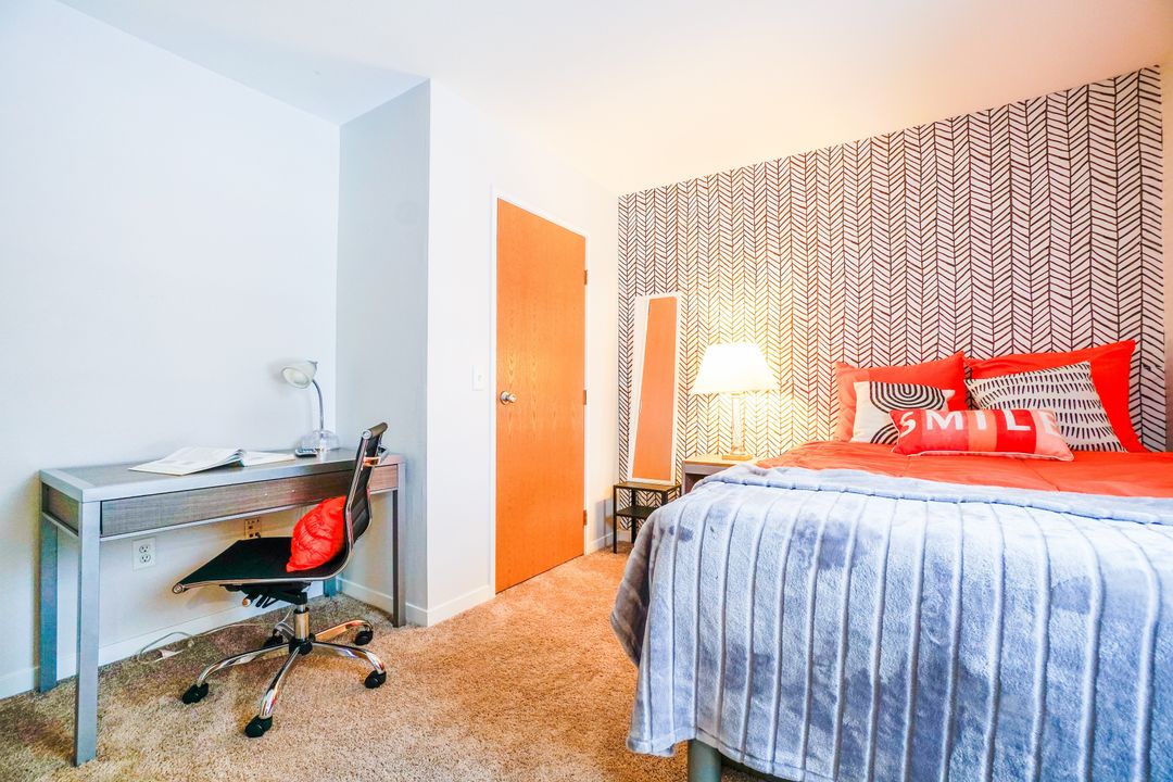 Curated visual reference: Picture Idea: Luxury Apartment Kalamazoo Kalamazoo Apartment For Rent
