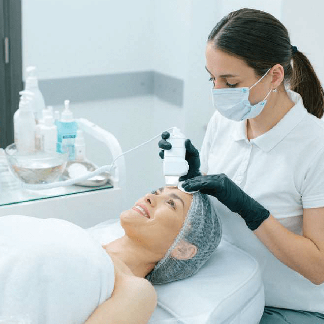 Wellness industry employee explaining about the product to client