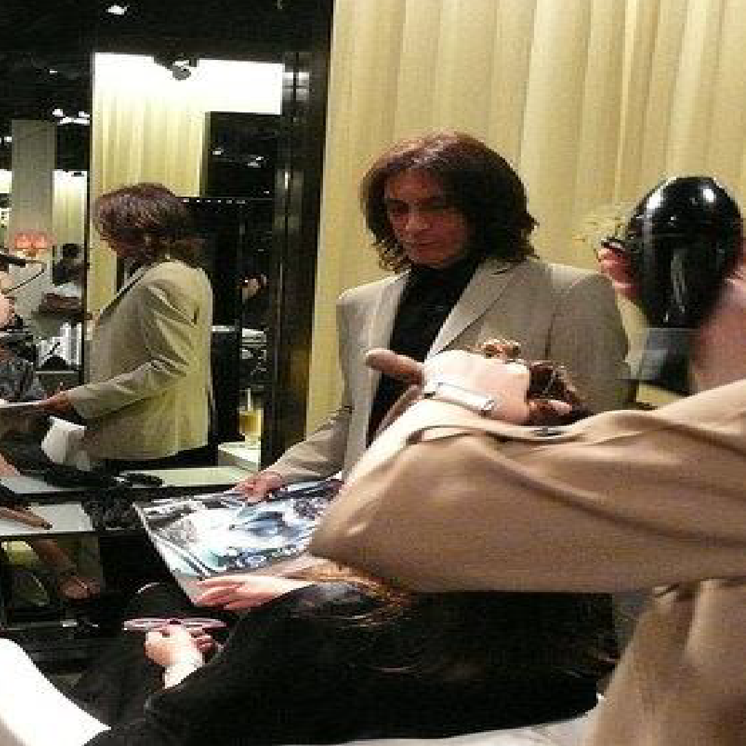 Wellness industry employee explaining about the product to client