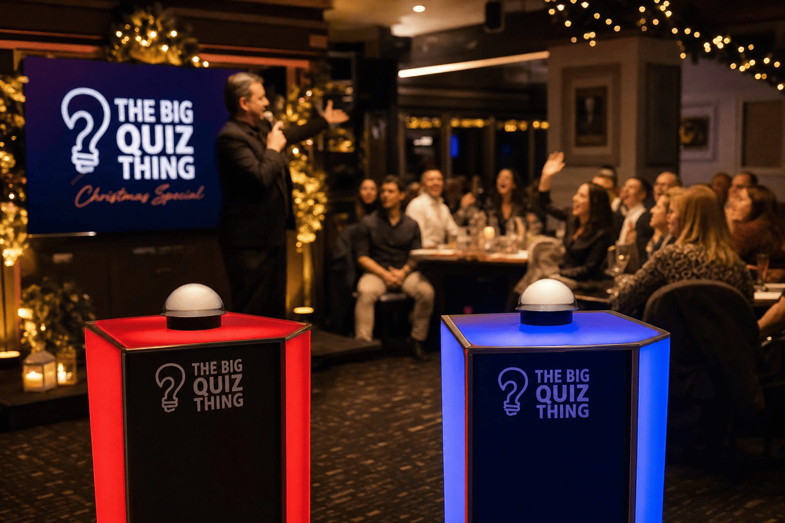 quizshow mit weihnachtlichem amiente
