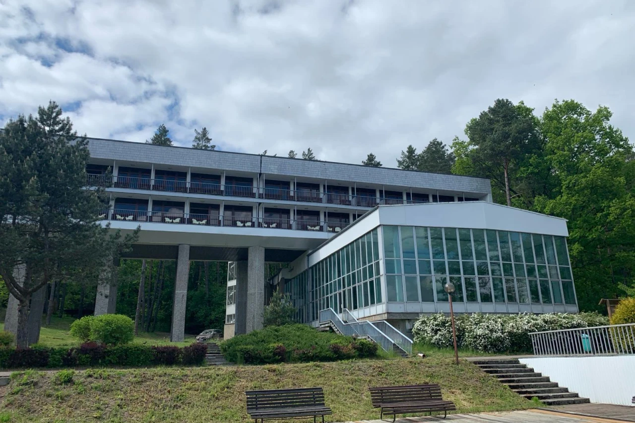 Architektura modernistyczna hotelu