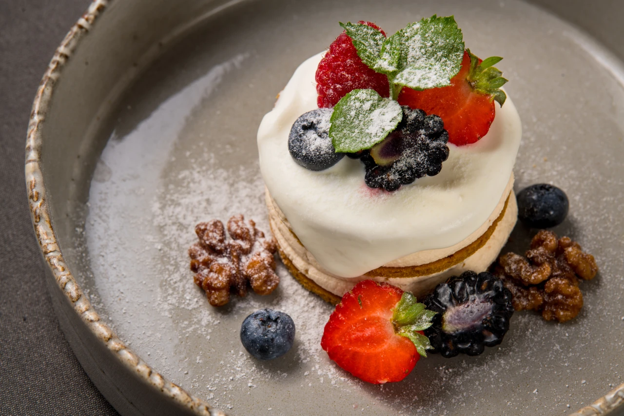 Przeszklony hol hotelu