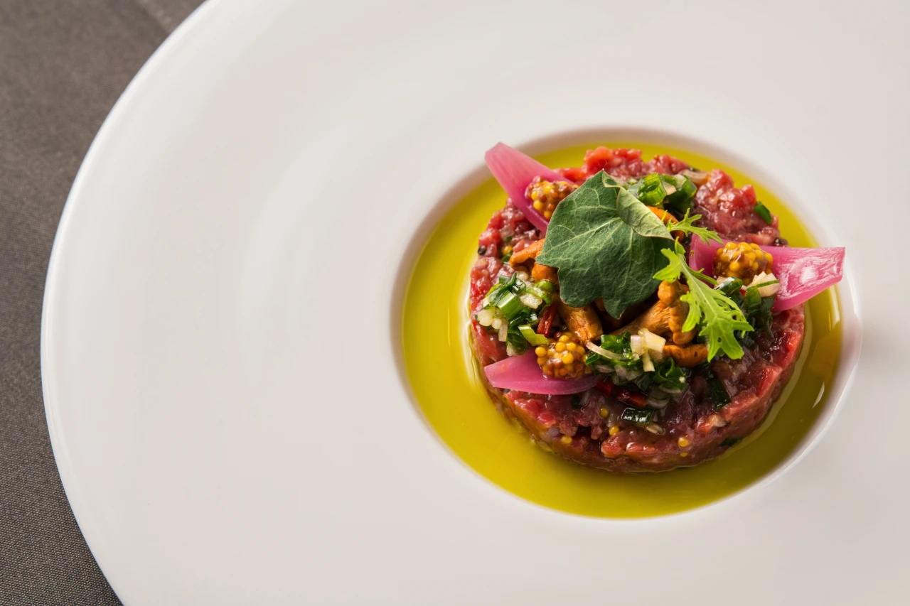 Przeszklony hol hotelu