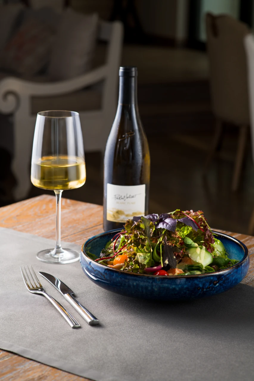 Przeszklony hol hotelu