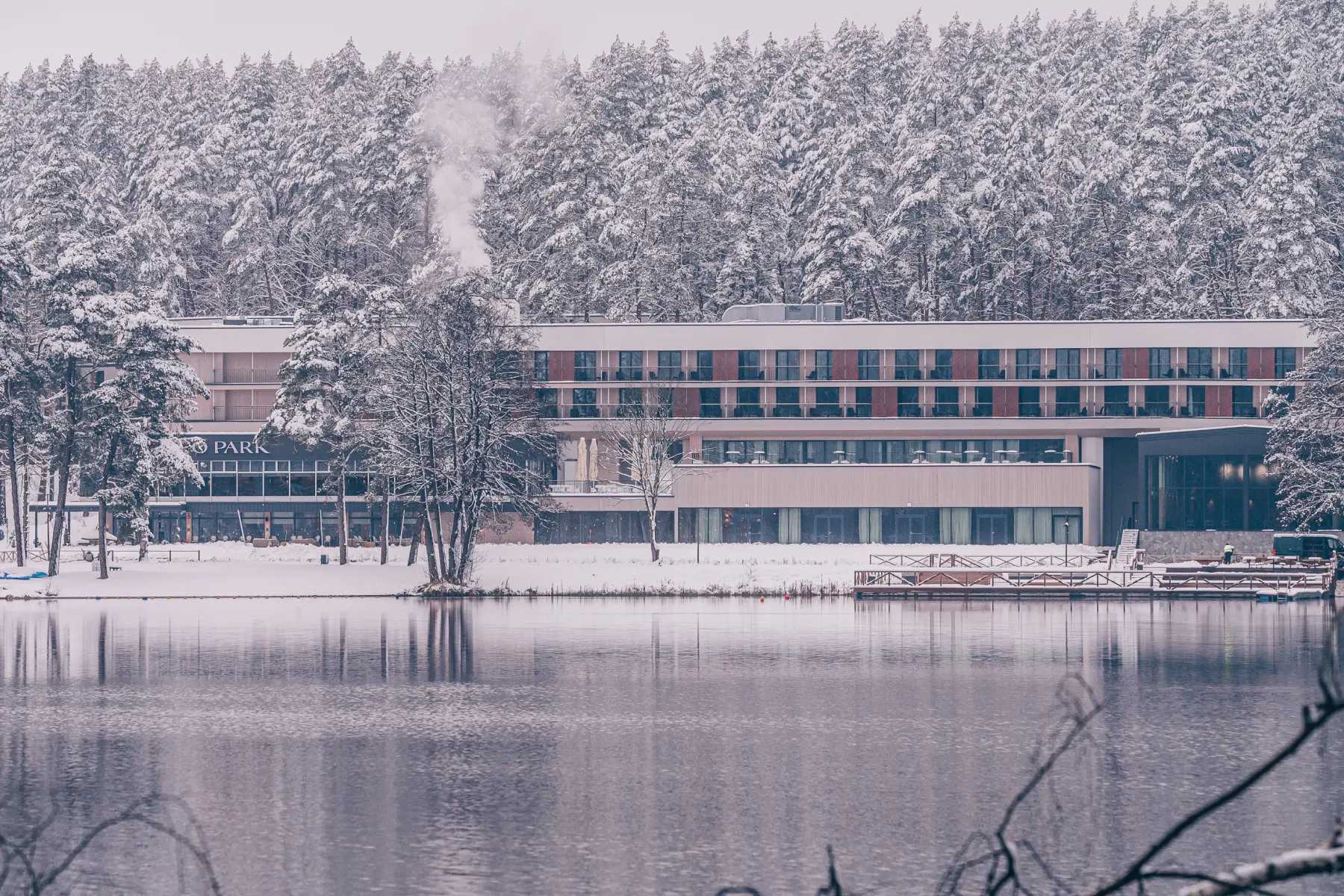 Fasada hotelu Mazury