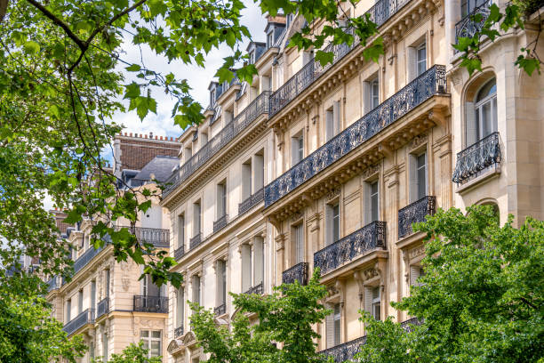 Glossaire complet de l'assurance immeuble et de la copropriété : 50 termes essentiels expliqués (édition 2026)
