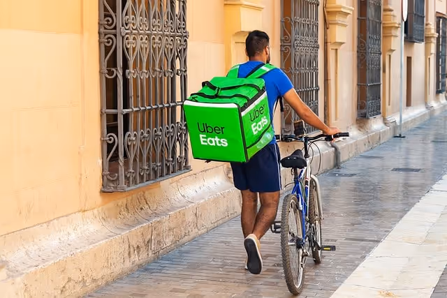 uber eats, delivery, courier, parcel, box, service, deliver, delivering, pizza, order, package, street, green, uber eats, uber eats, uber eats, uber eats, uber eats, delivery