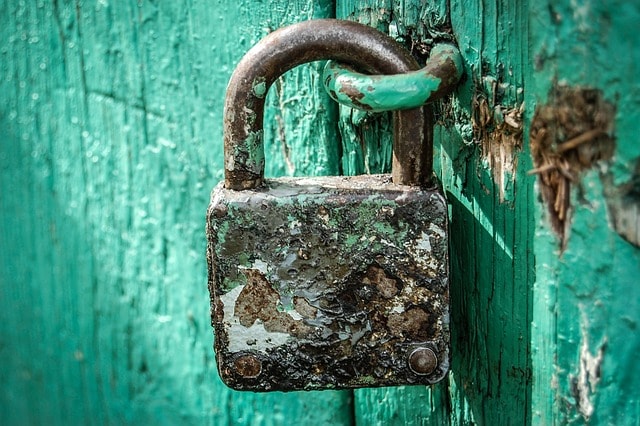 padlock, locked, secured, lock, old padlock, old lock, rusty, old, close, rust, security, rusty lock, rusty padlock