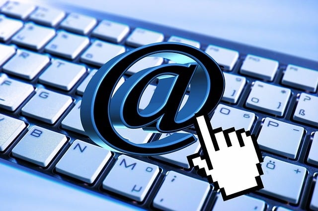 e-mail, keyboard, computer, using AOL mail website