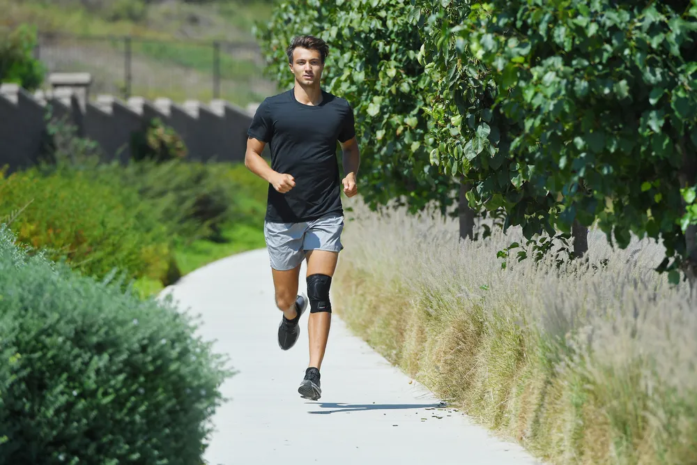 4 Recommended Knee Braces for Running|Benefits and How to Choose the Right One