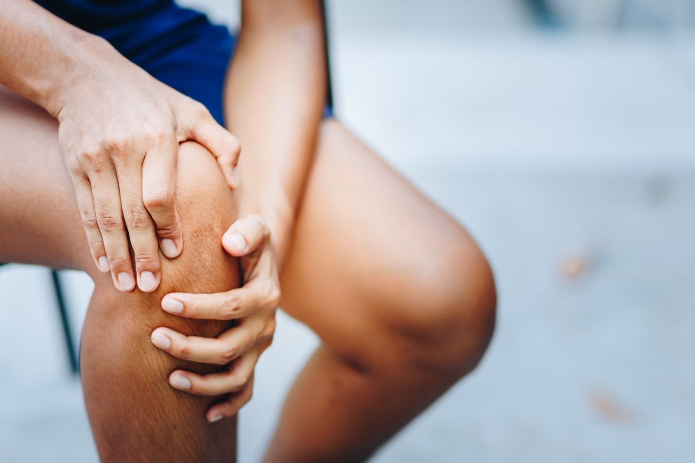 Blog: Common Knee Injury Risks When Playing Sports After Age 40