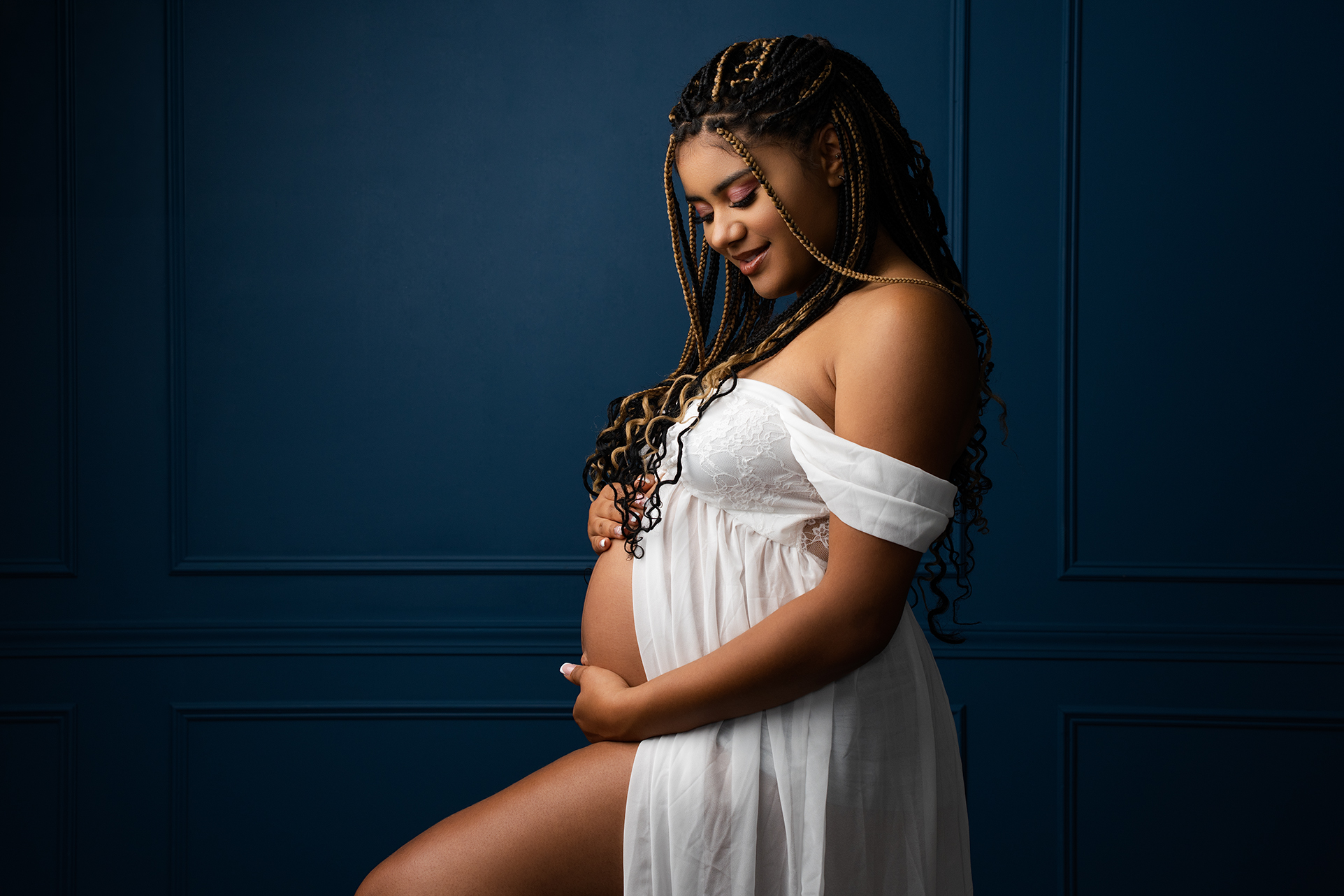 maternity portrait photoshoot