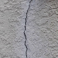 stucco crack