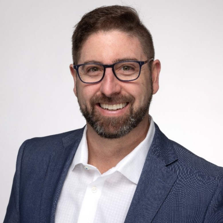 Ari Hoffman Headshot