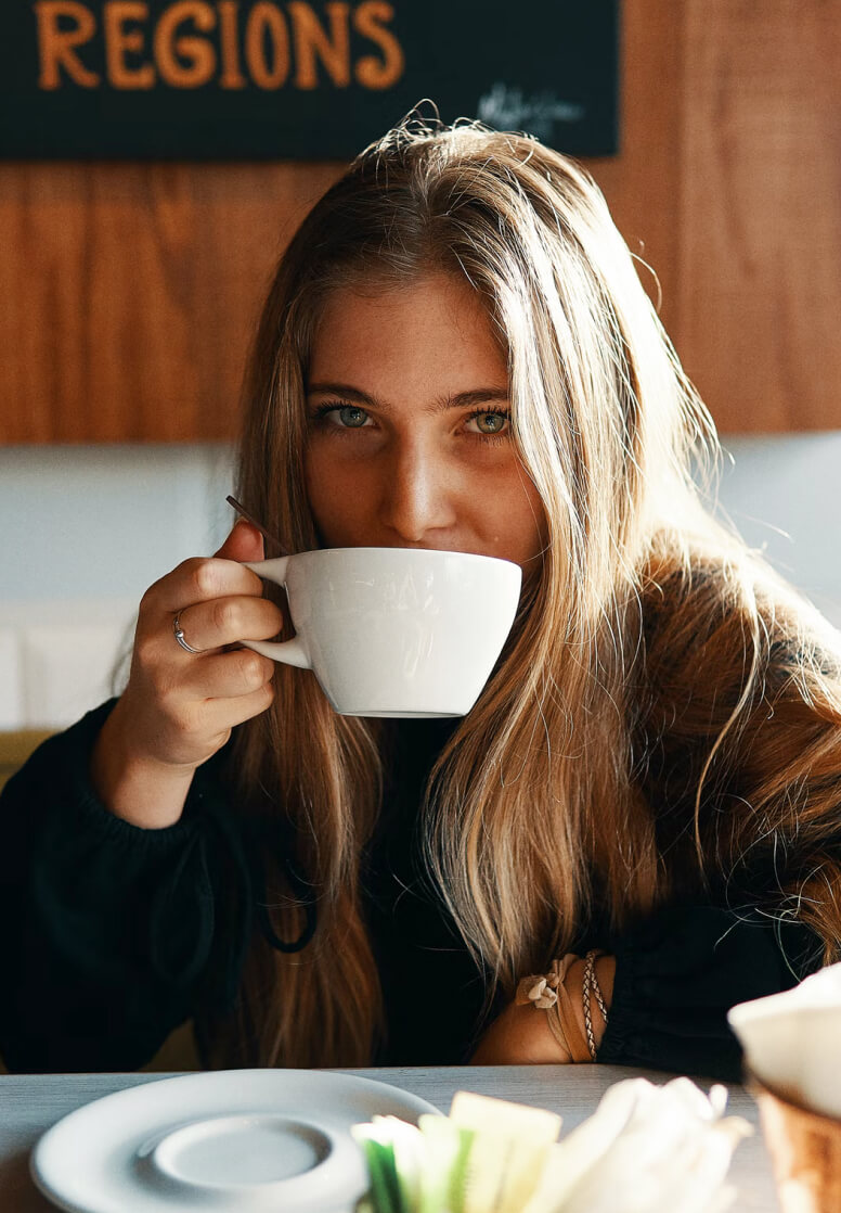 Testimonial Sophie Moore - Cappuccino X Webflow Template