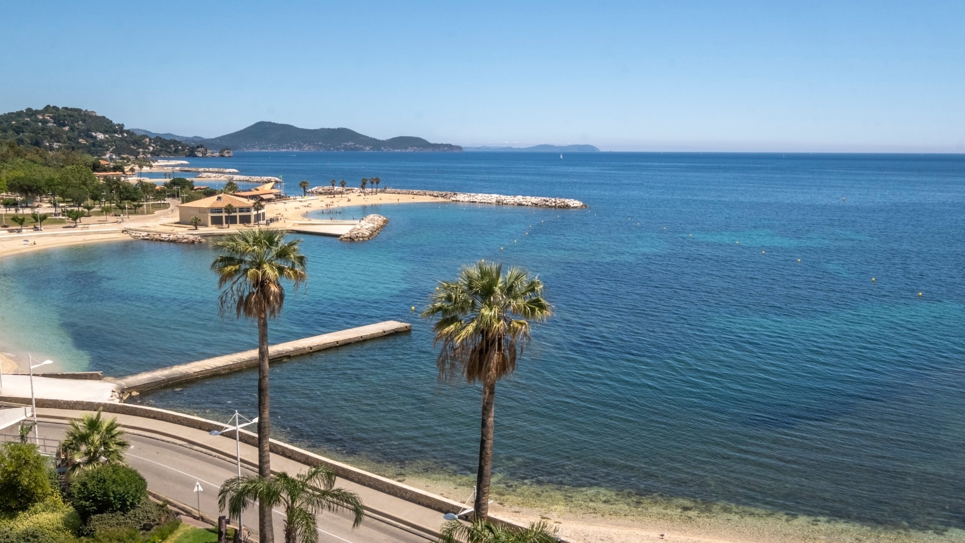 location saisonnière Toulon - Port de Toulon et traversée avec La Seyne-sur-Mer