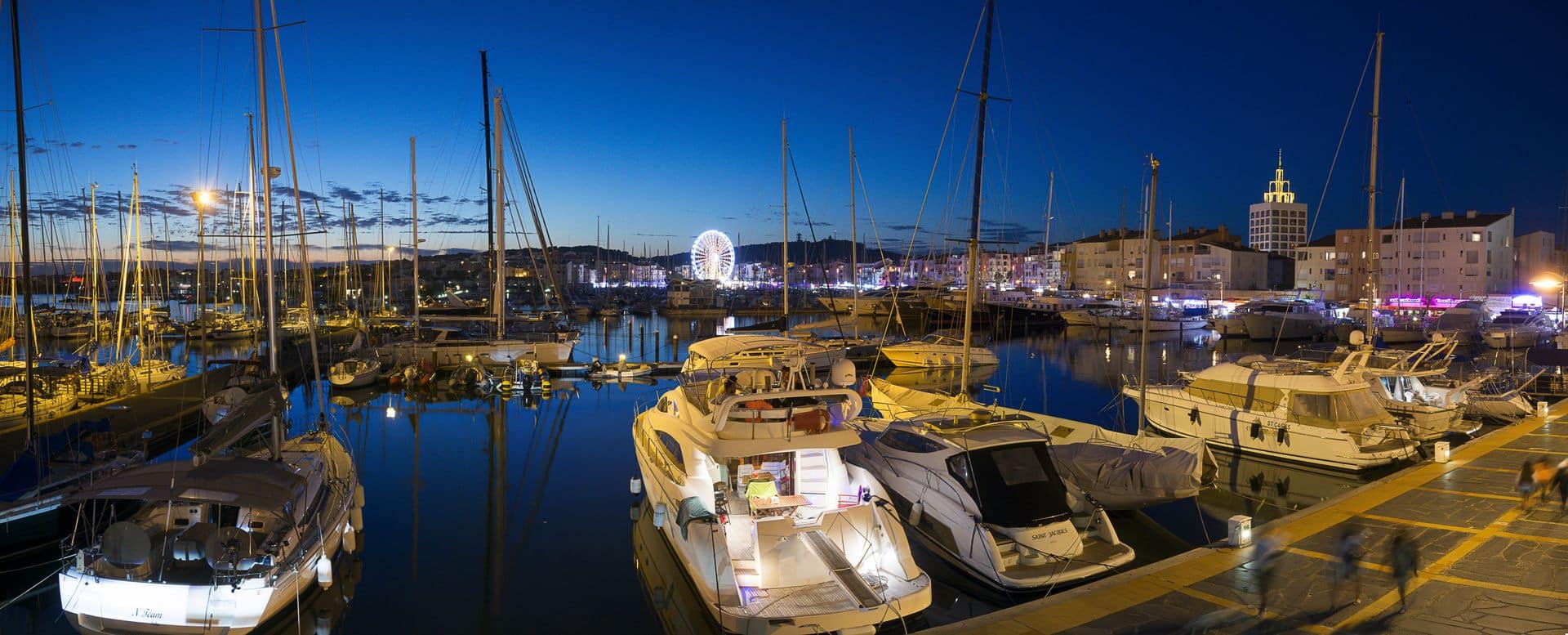 Port de plaisance et marina du Cap d'Agde face à la Méditerranée — conciergerie Airbnb Cap d'Agde