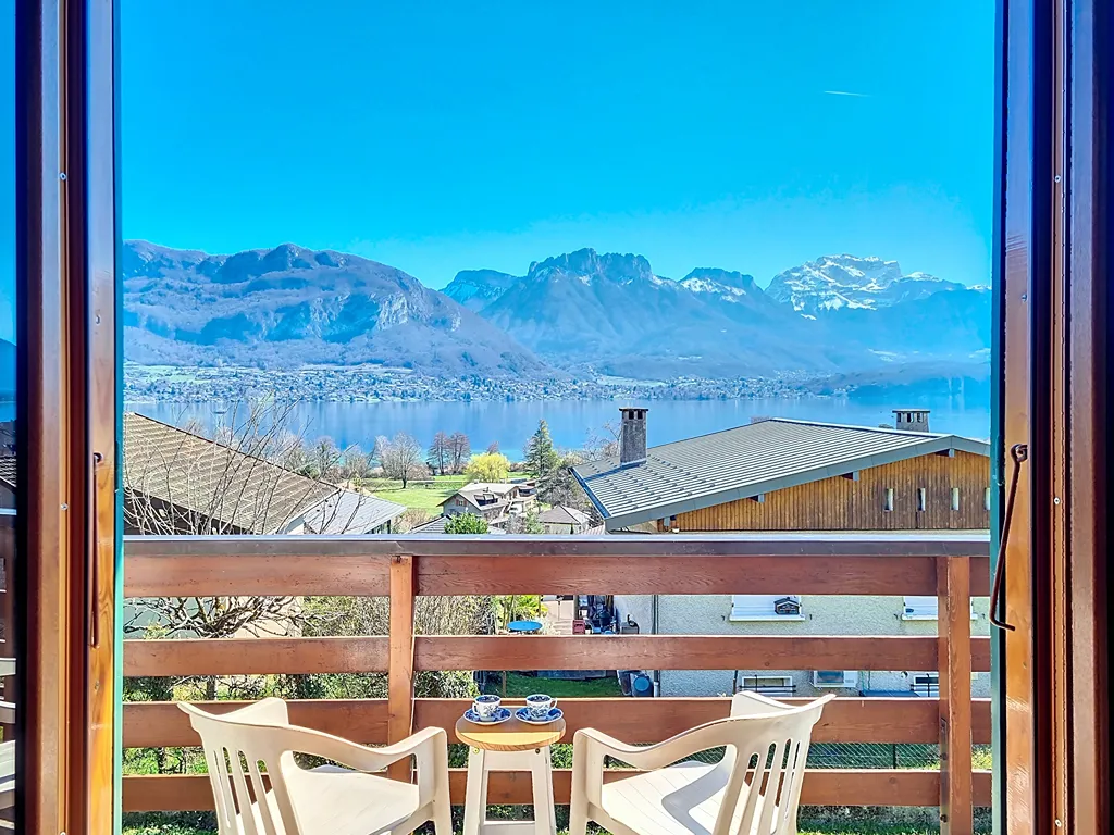 Le chalet du bonheur avec vue lac